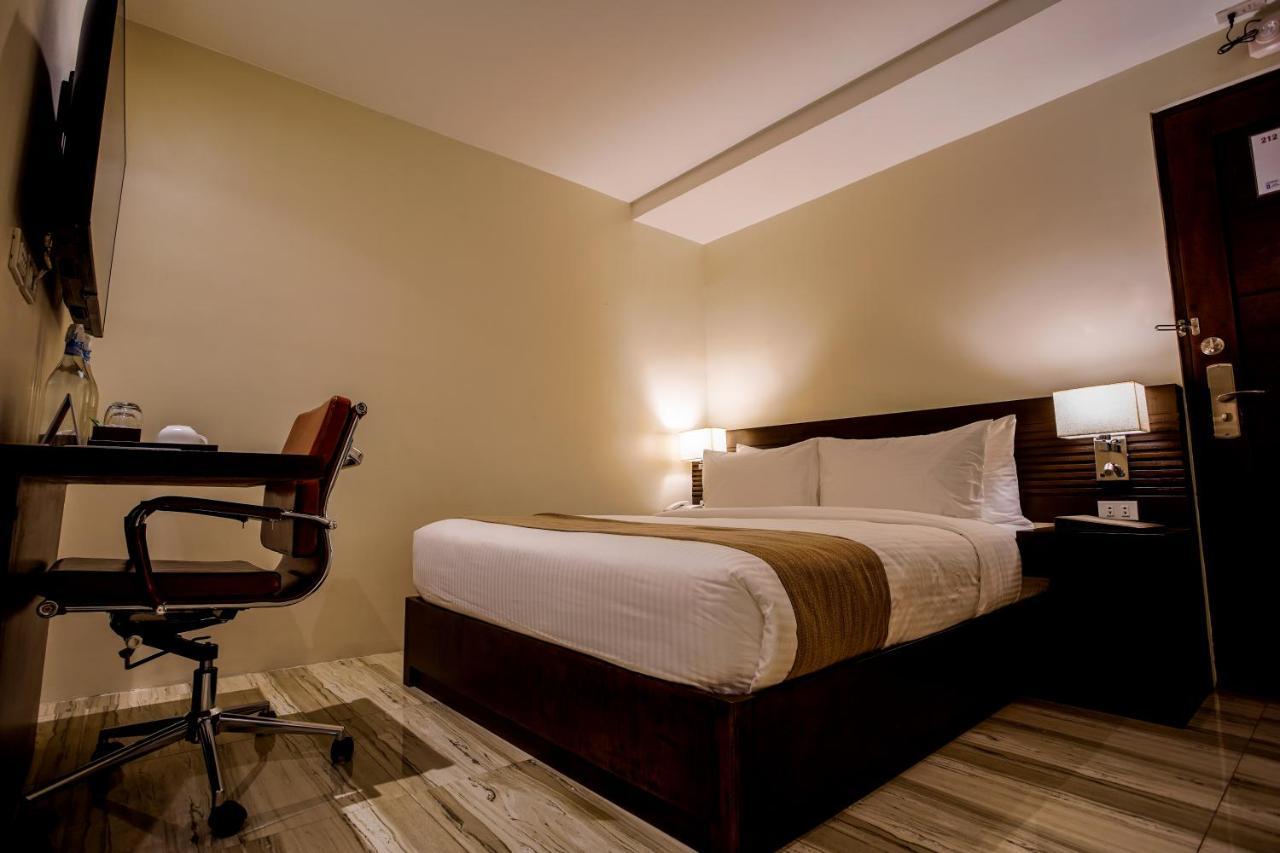 Hotel Areca Legazpi City Exteriör bild