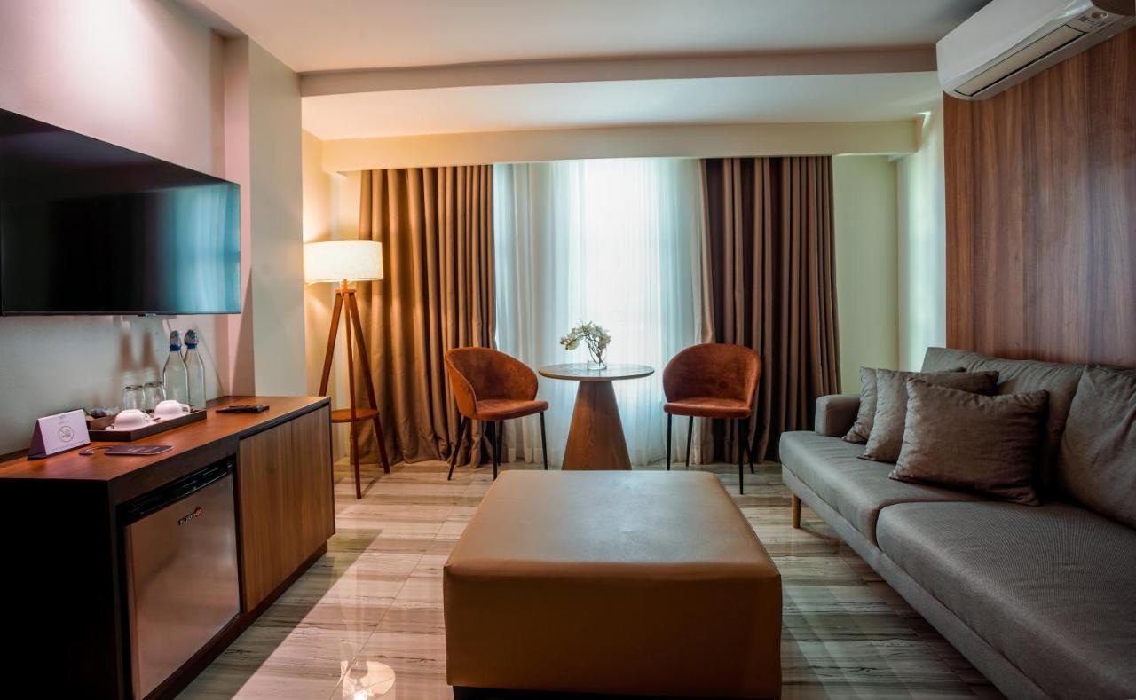 Hotel Areca Legazpi City Exteriör bild