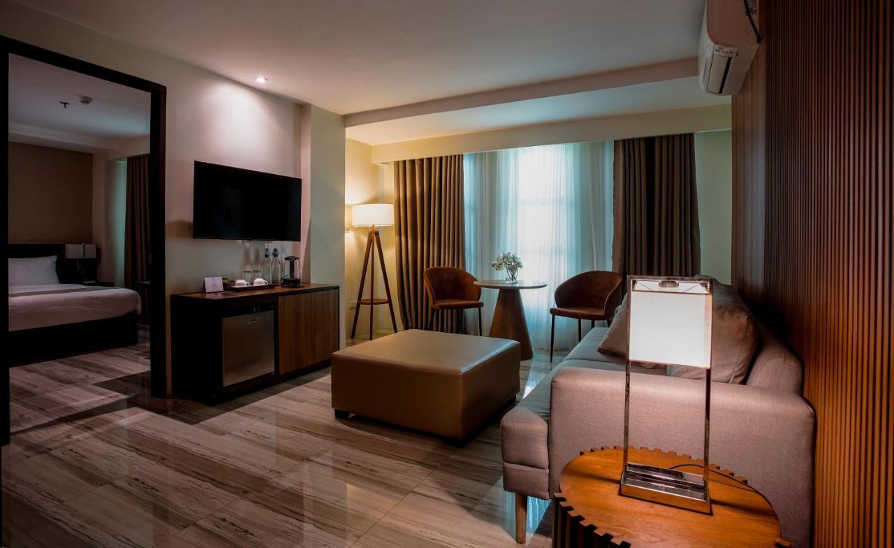Hotel Areca Legazpi City Exteriör bild