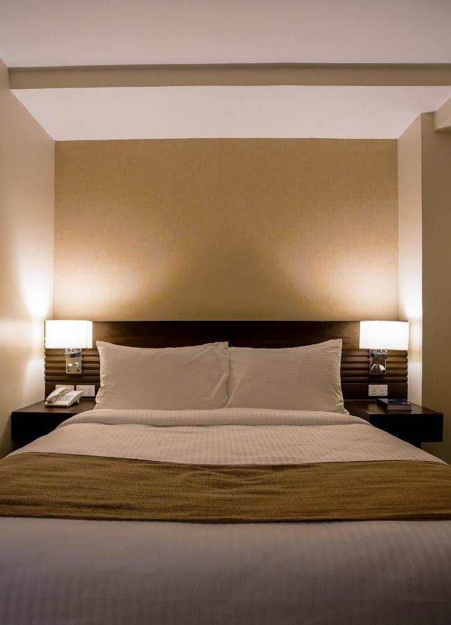 Hotel Areca Legazpi City Exteriör bild