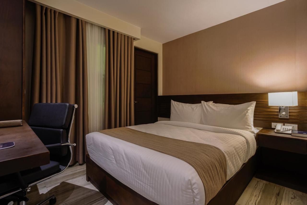 Hotel Areca Legazpi City Exteriör bild