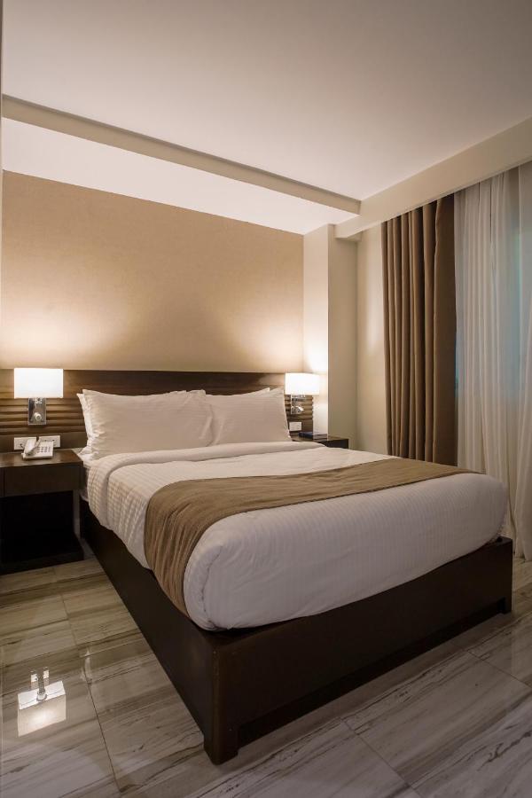 Hotel Areca Legazpi City Exteriör bild