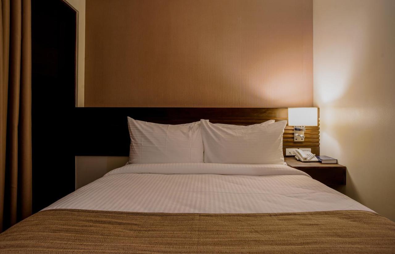 Hotel Areca Legazpi City Exteriör bild