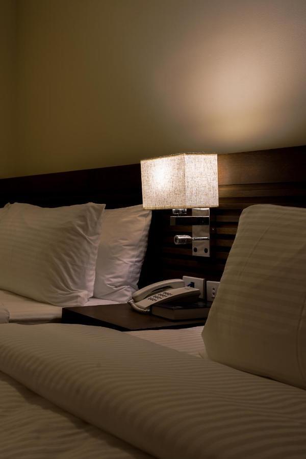 Hotel Areca Legazpi City Exteriör bild