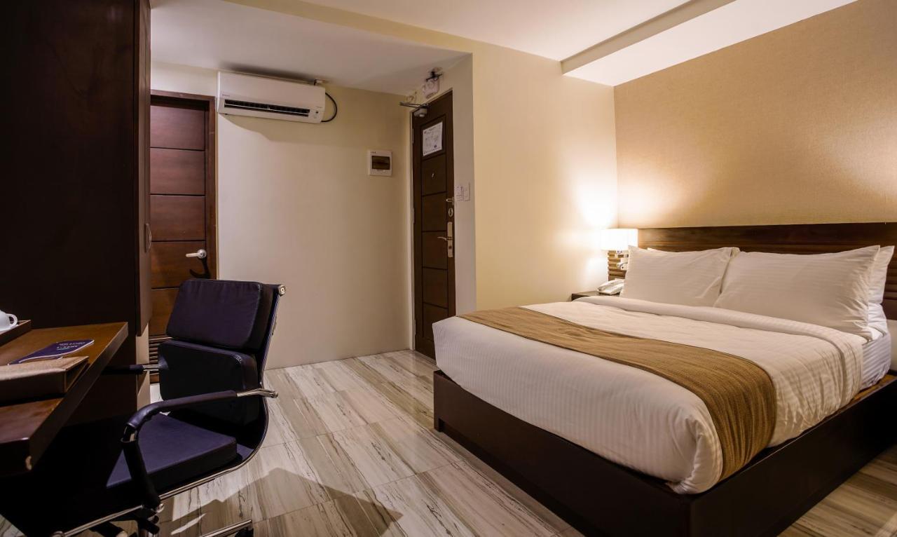 Hotel Areca Legazpi City Exteriör bild