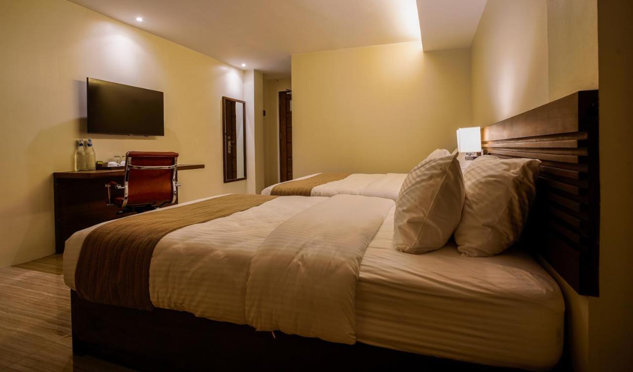 Hotel Areca Legazpi City Exteriör bild